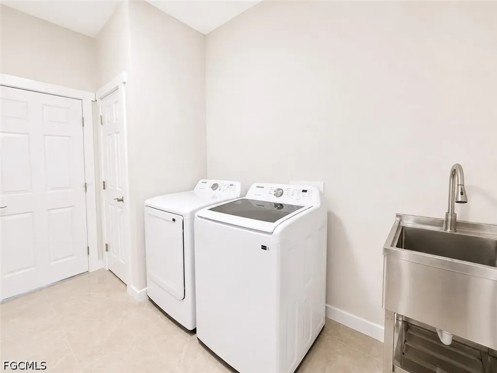 2116 NE 22nd Avenue Cape Coral FL 33909
