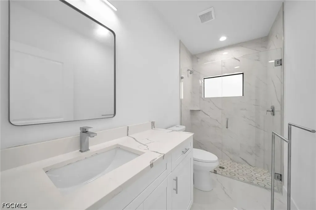 3721 NE 11th Place Cape Coral FL 33909