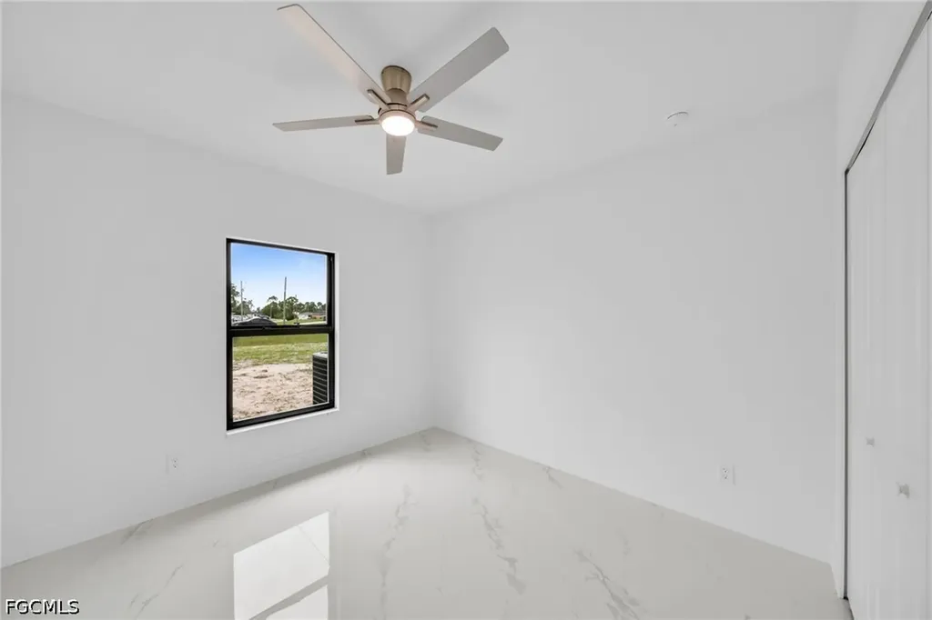 3721 NE 11th Place Cape Coral FL 33909