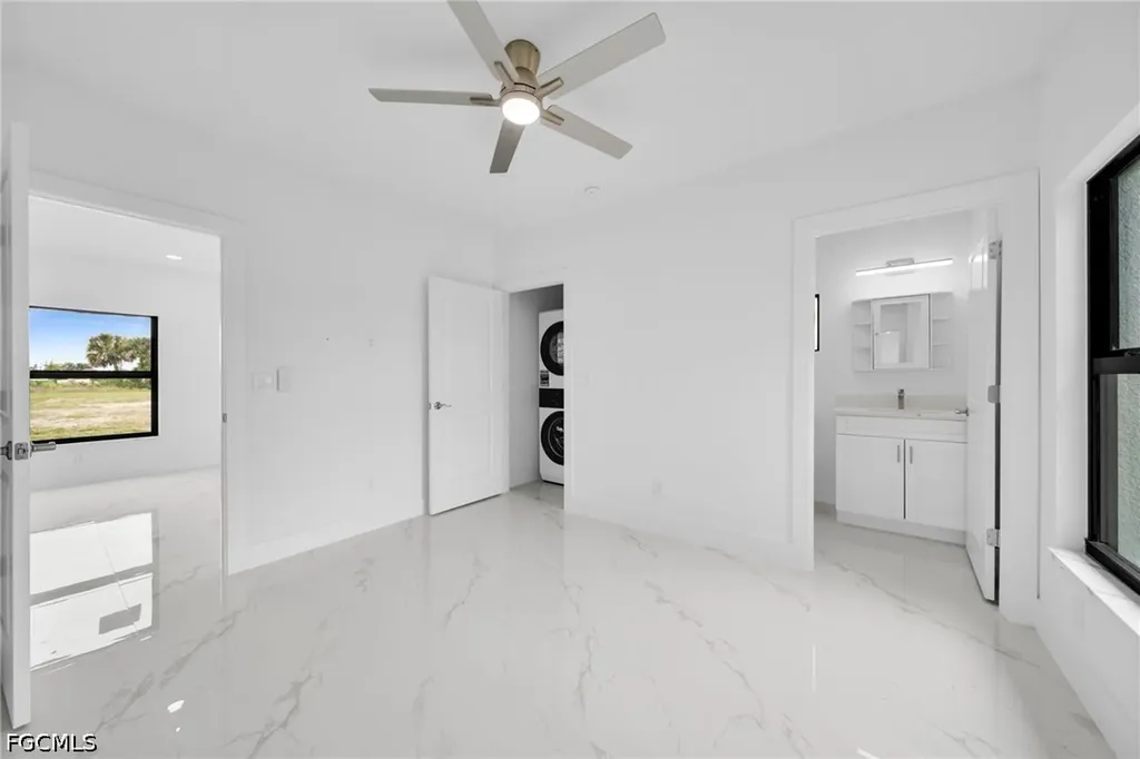 3721 NE 11th Place Cape Coral FL 33909