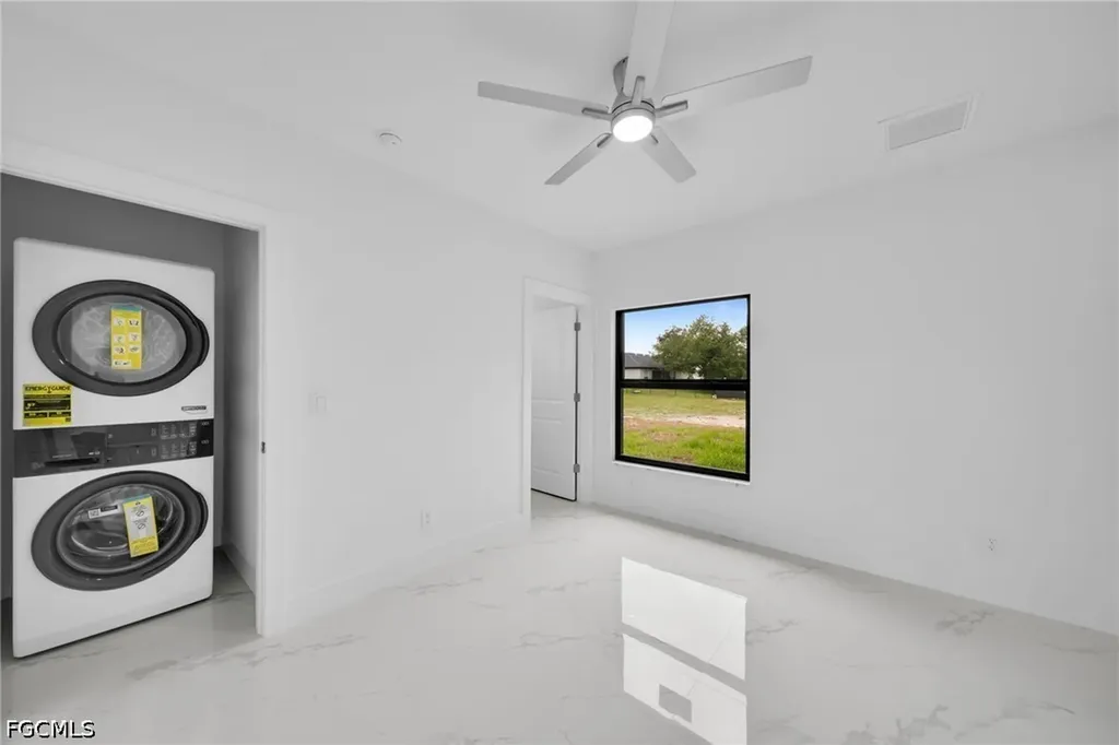 3721 NE 11th Place Cape Coral FL 33909