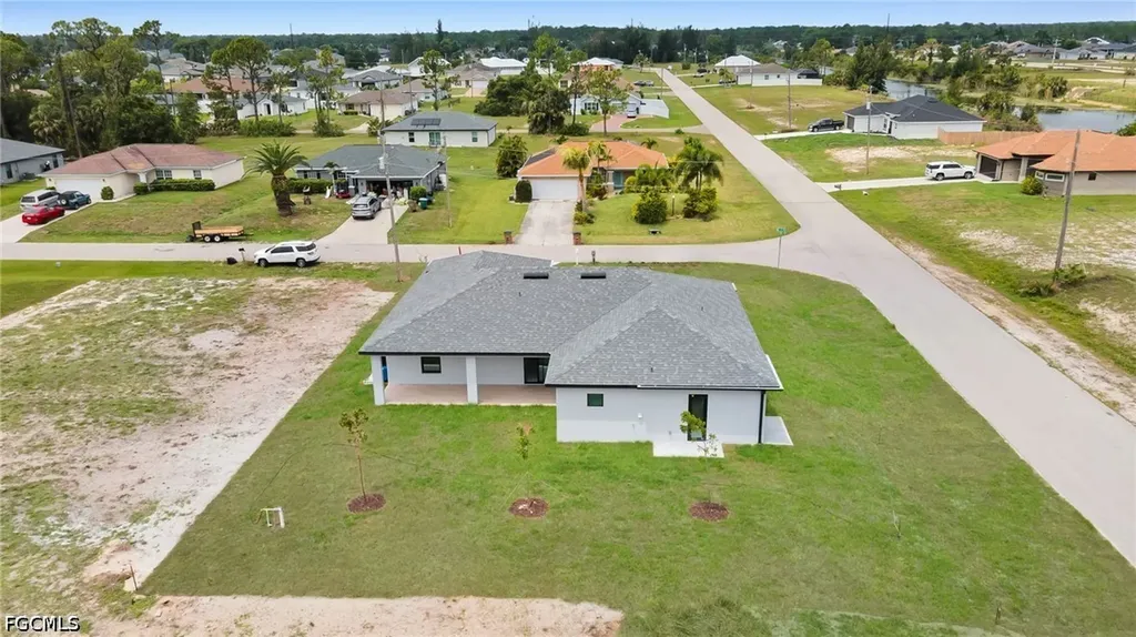 3721 NE 11th Place Cape Coral FL 33909