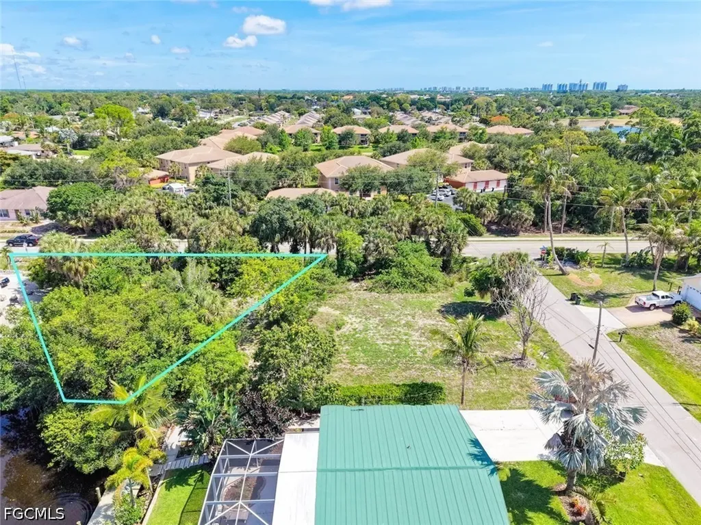 9101 Pennsylvania Avenue Bonita Springs FL 34135