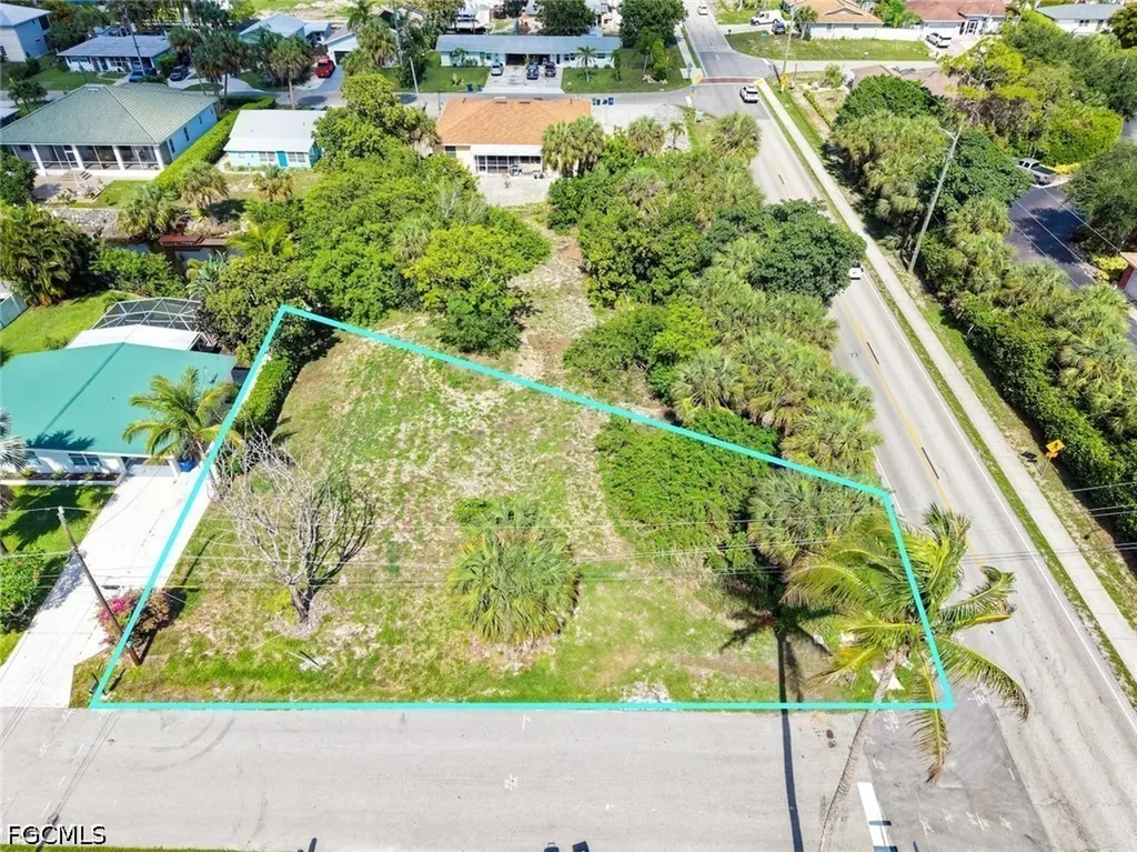 27312 Buccaneer Drive Bonita Springs FL 34135