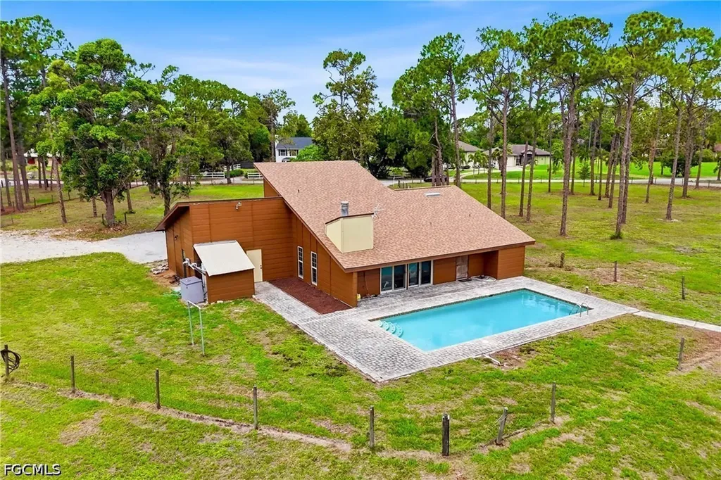 17140 Pleasure Road Cape Coral FL 33909