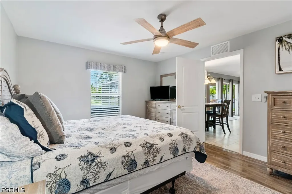 152 Nicholas Parkway E Cape Coral FL 33990