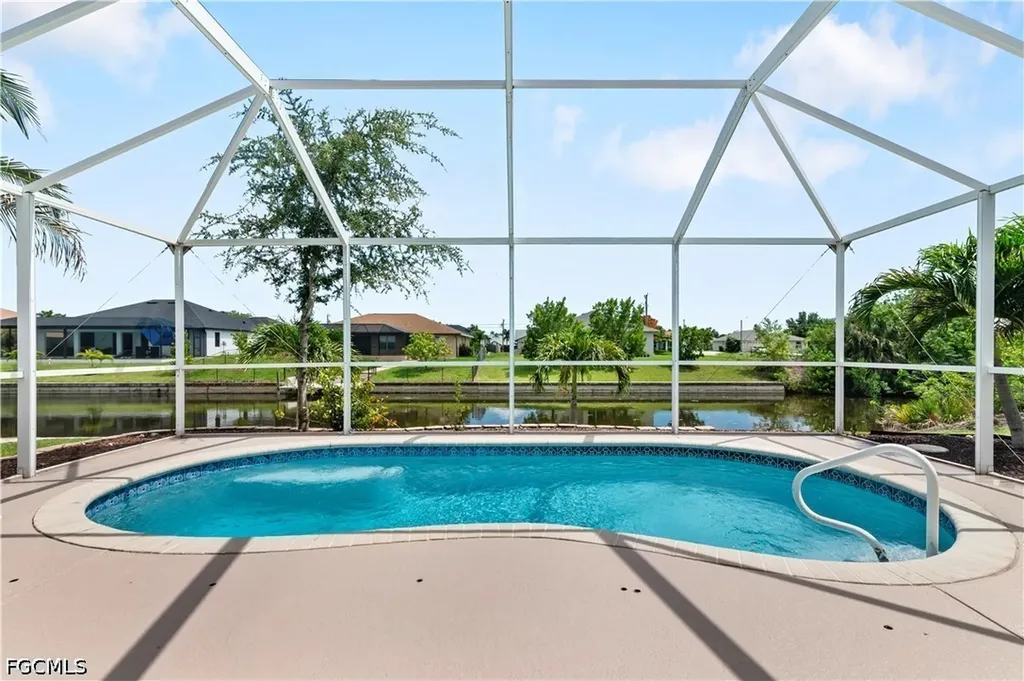 152 Nicholas Parkway E Cape Coral FL 33990