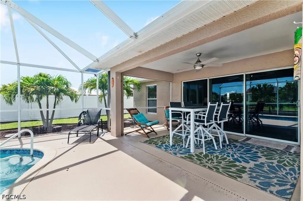 152 Nicholas Parkway E Cape Coral FL 33990