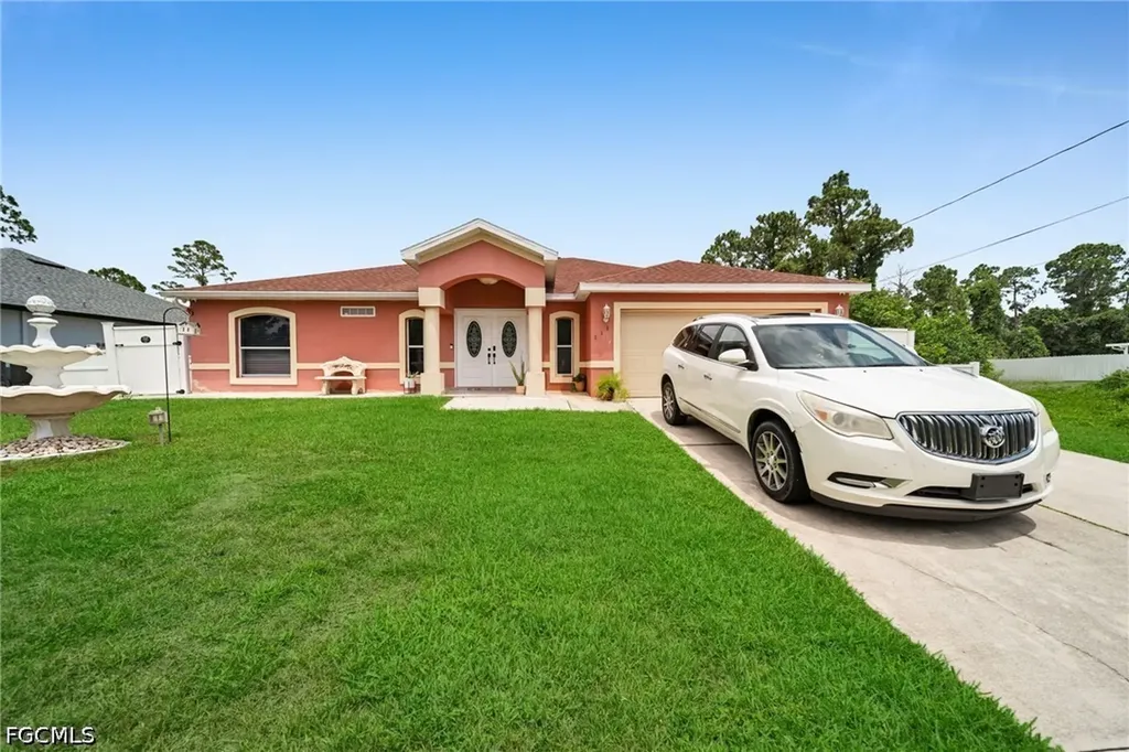 539 Summit Avenue S Lehigh Acres FL 33974