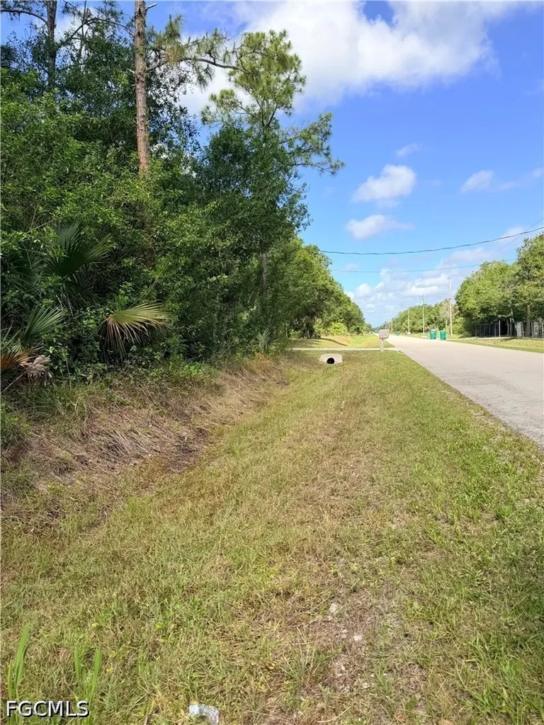 2830 NE 70th Avenue Naples FL 34120