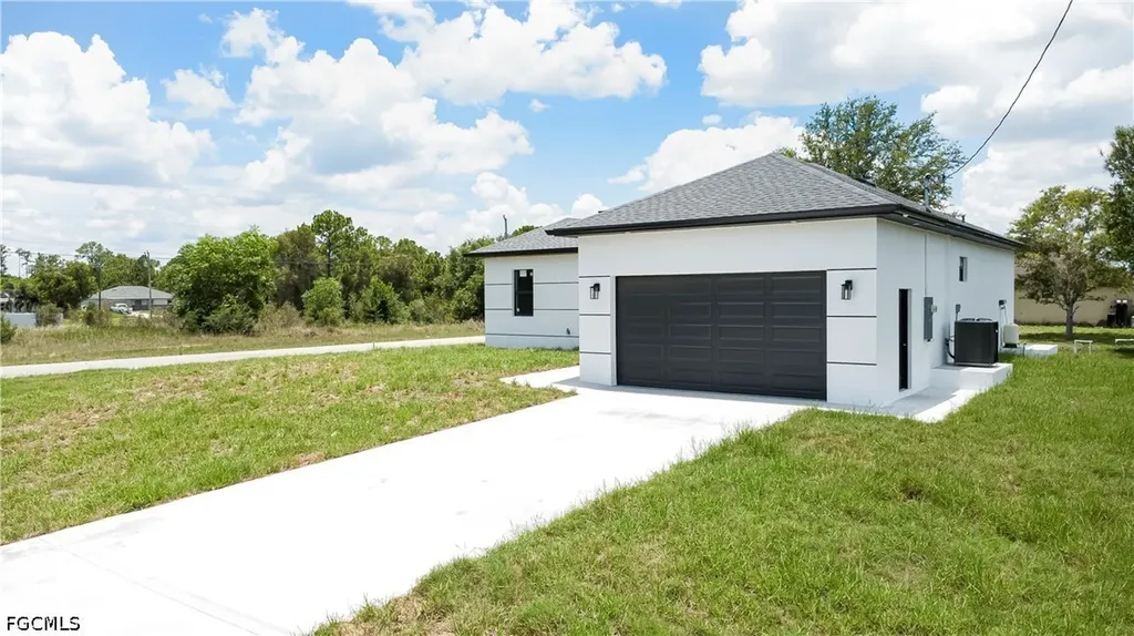 770 Bahama Avenue S Lehigh Acres FL 33974