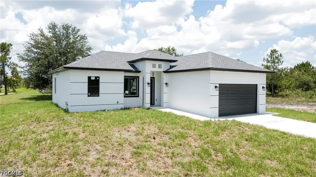 770 Bahama Avenue S Lehigh Acres FL 33974