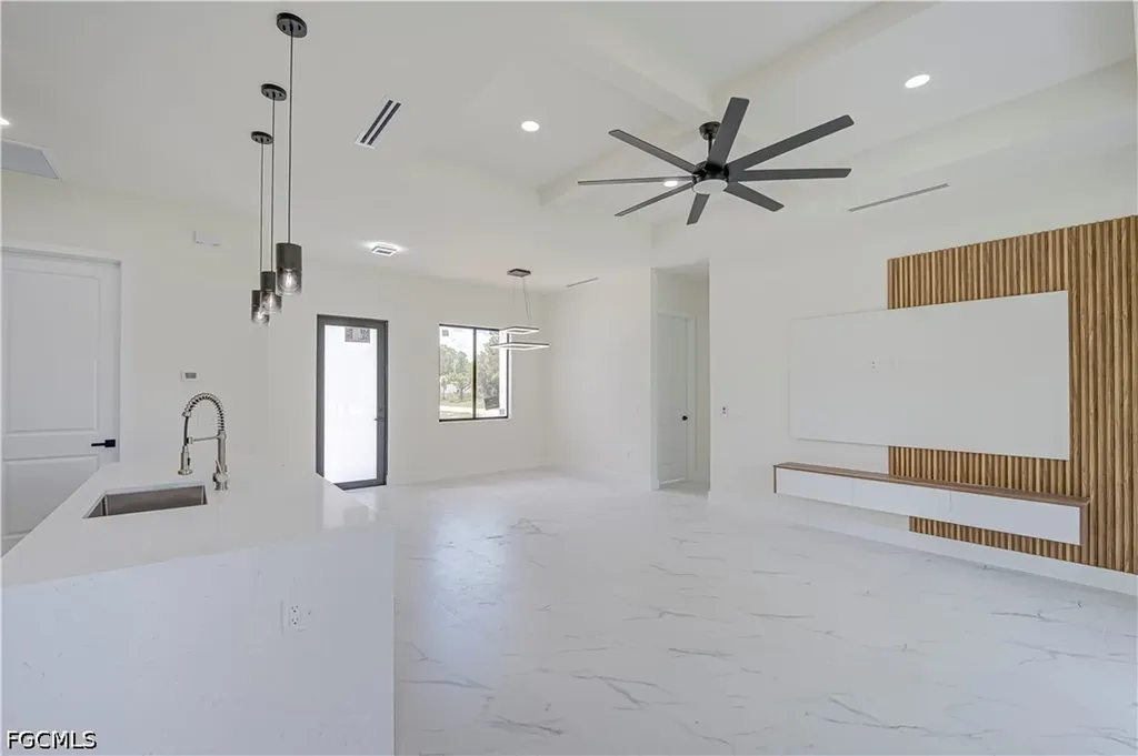 770 Bahama Avenue S Lehigh Acres FL 33974
