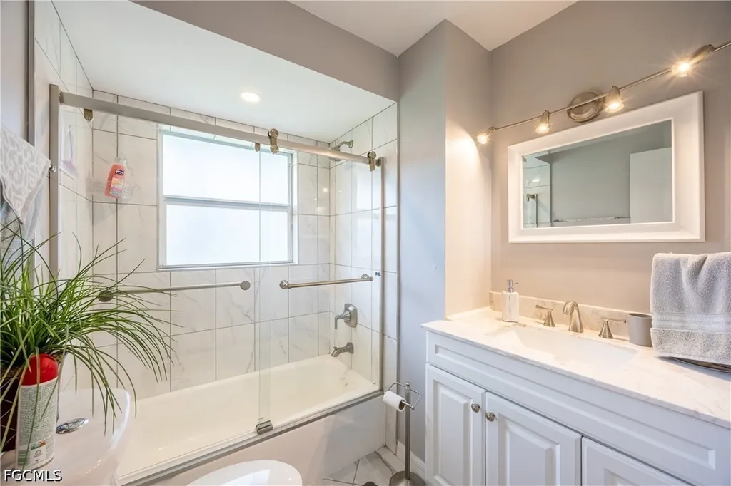 531 Pangola Drive North Fort Myers FL 33903