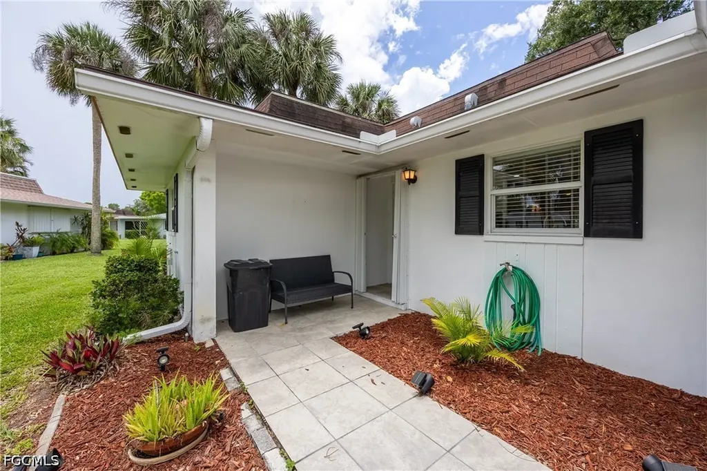 531 Pangola Drive North Fort Myers FL 33903