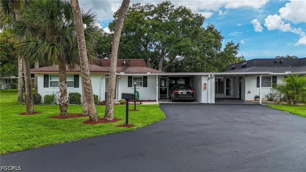 531 Pangola Drive North Fort Myers FL 33903