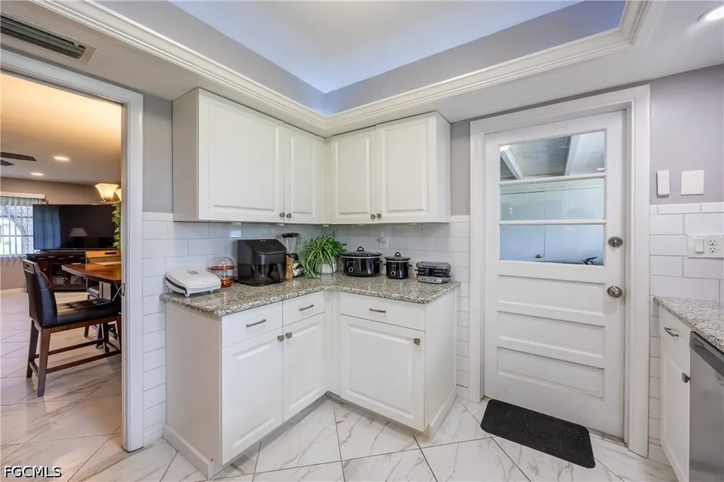 531 Pangola Drive North Fort Myers FL 33903