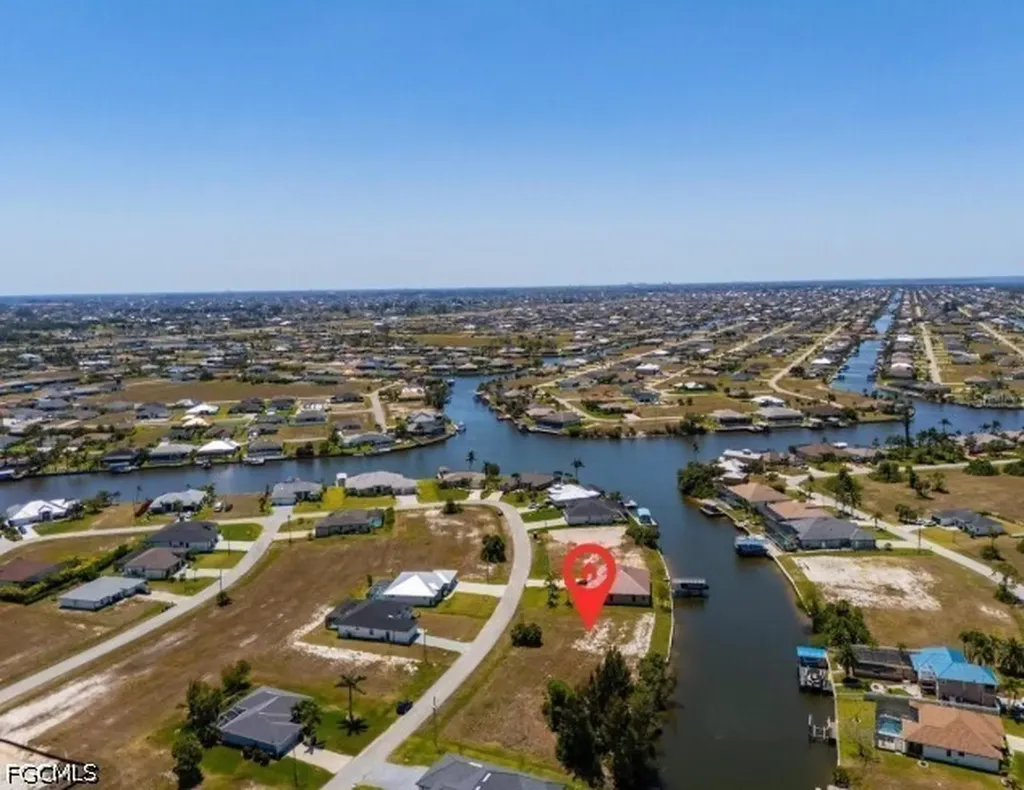 2306 NW 37th Place Cape Coral FL 33993