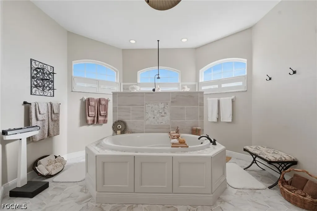 3306 NW 16th Terrace Cape Coral FL 33993