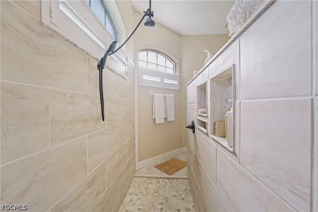 3306 NW 16th Terrace Cape Coral FL 33993
