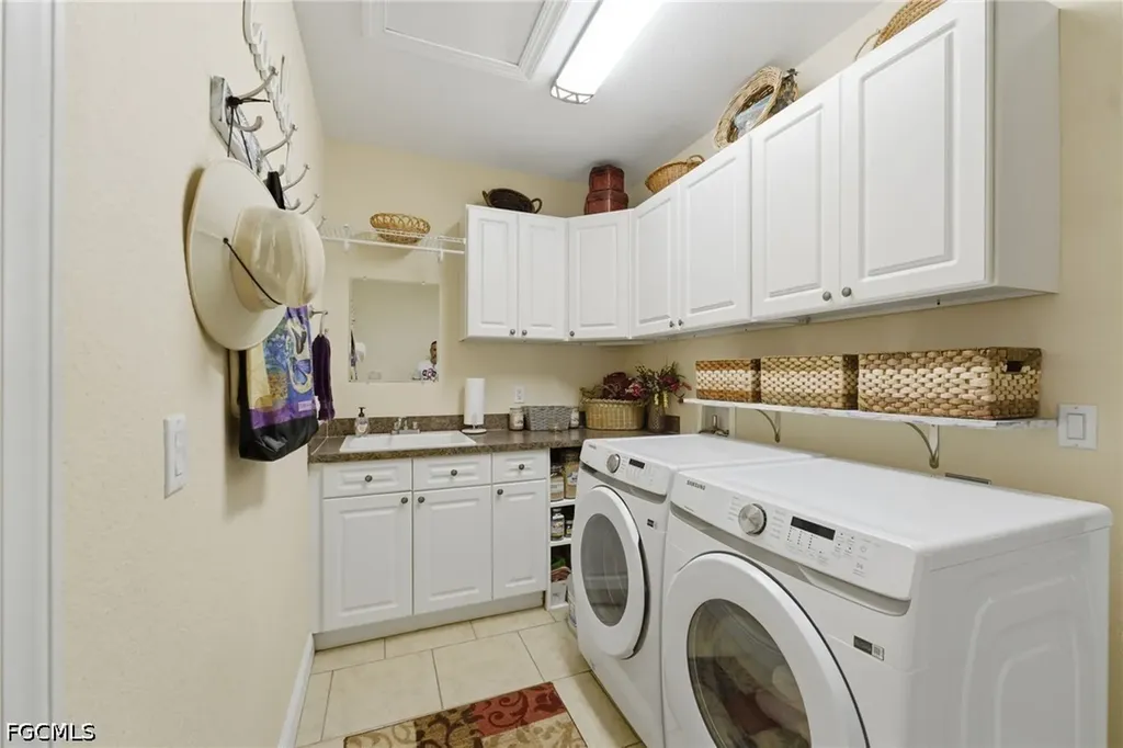3306 NW 16th Terrace Cape Coral FL 33993