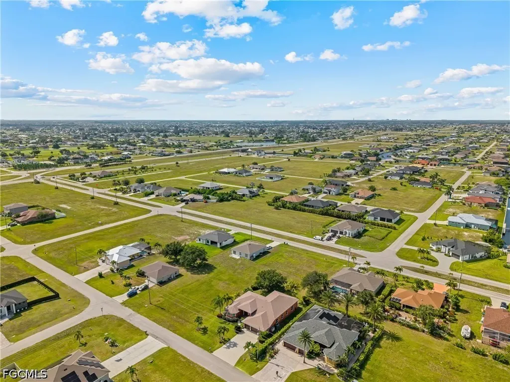 3306 NW 16th Terrace Cape Coral FL 33993