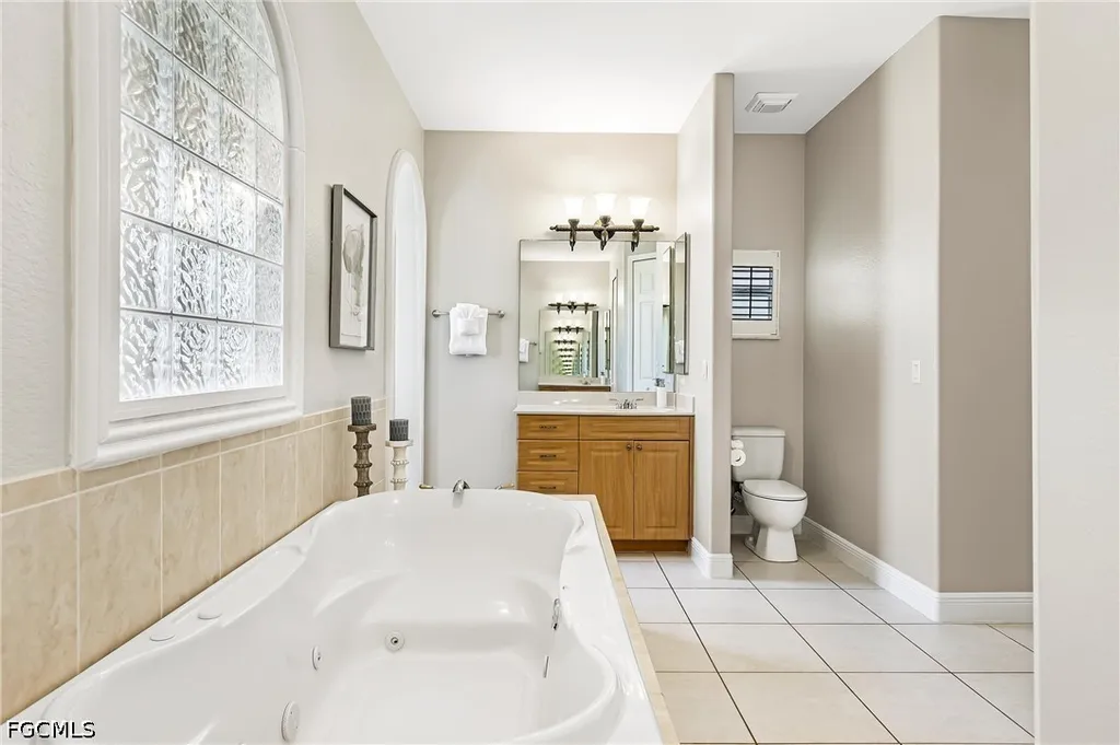 2817 SW 42nd Lane Cape Coral FL 33914