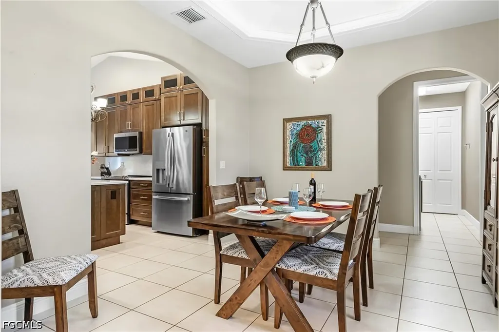 2817 SW 42nd Lane Cape Coral FL 33914