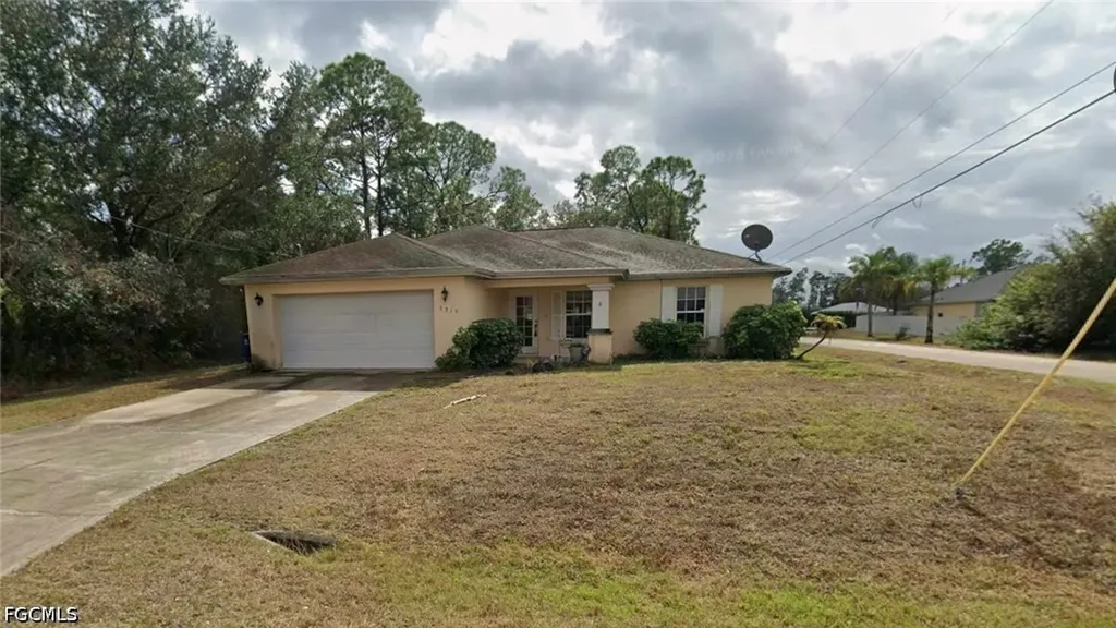 2819 51st Street SW Lehigh Acres FL 33976