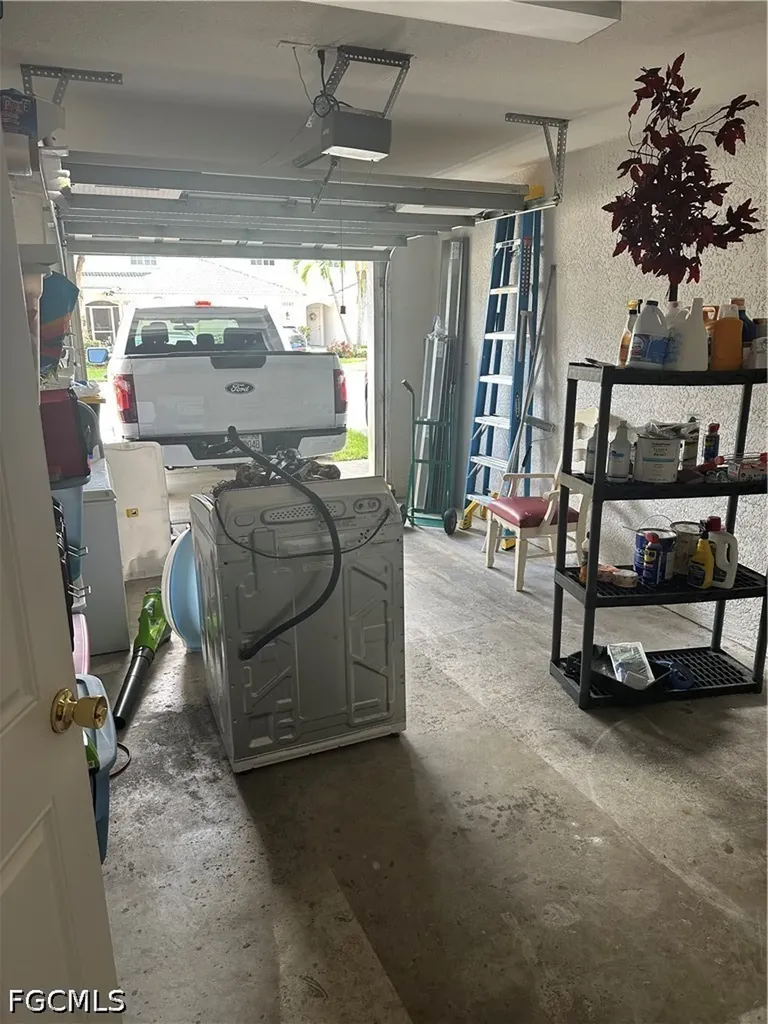 10091 Pacific Pines Avenue Fort Myers FL 33966