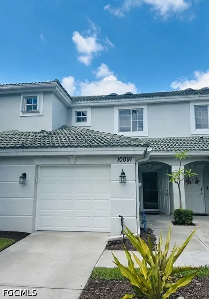 10091 Pacific Pines Avenue Fort Myers FL 33966