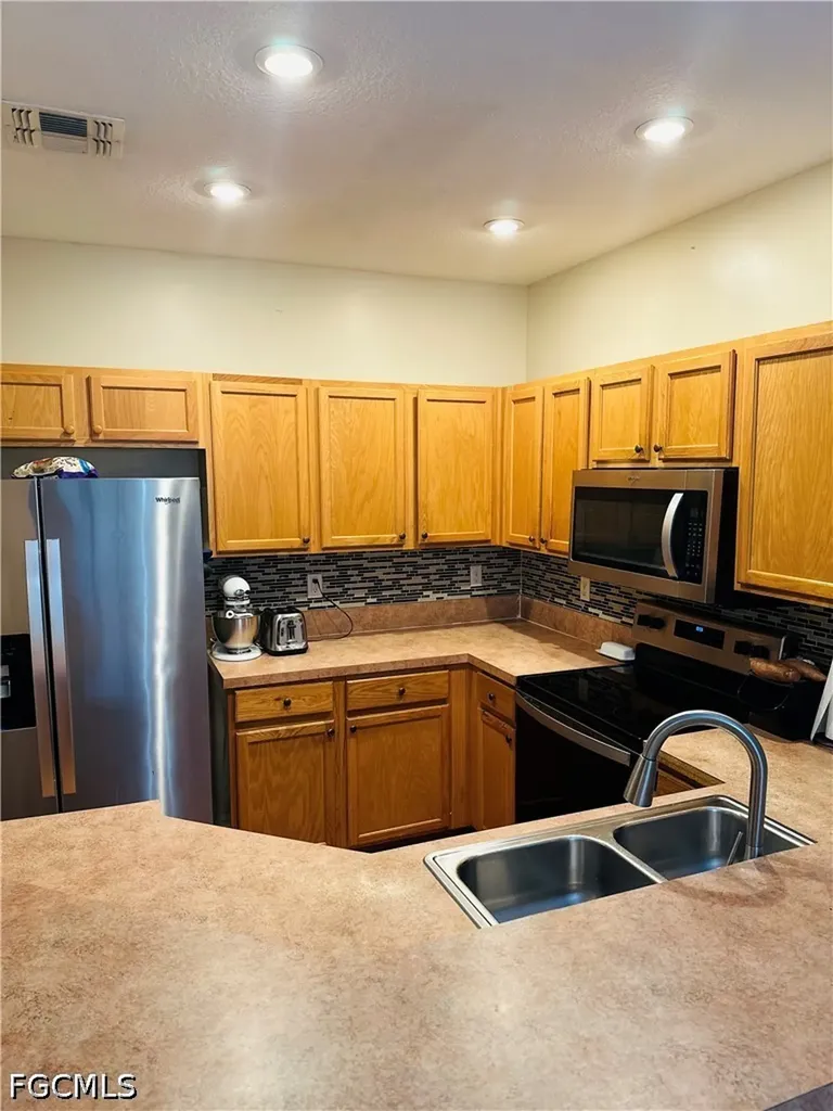 10091 Pacific Pines Avenue Fort Myers FL 33966