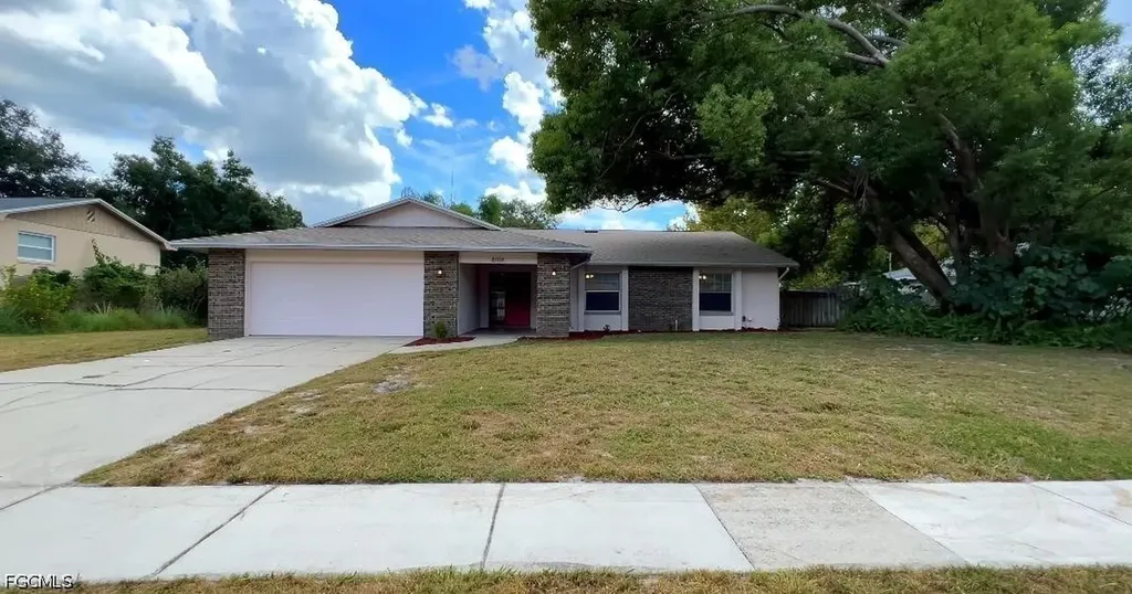 8108 Blue Star Circle Orlando FL 32819