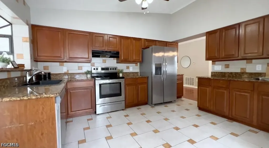 8108 Blue Star Circle Orlando FL 32819