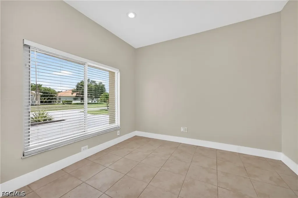 3310 SW 26th Avenue Cape Coral FL 33914