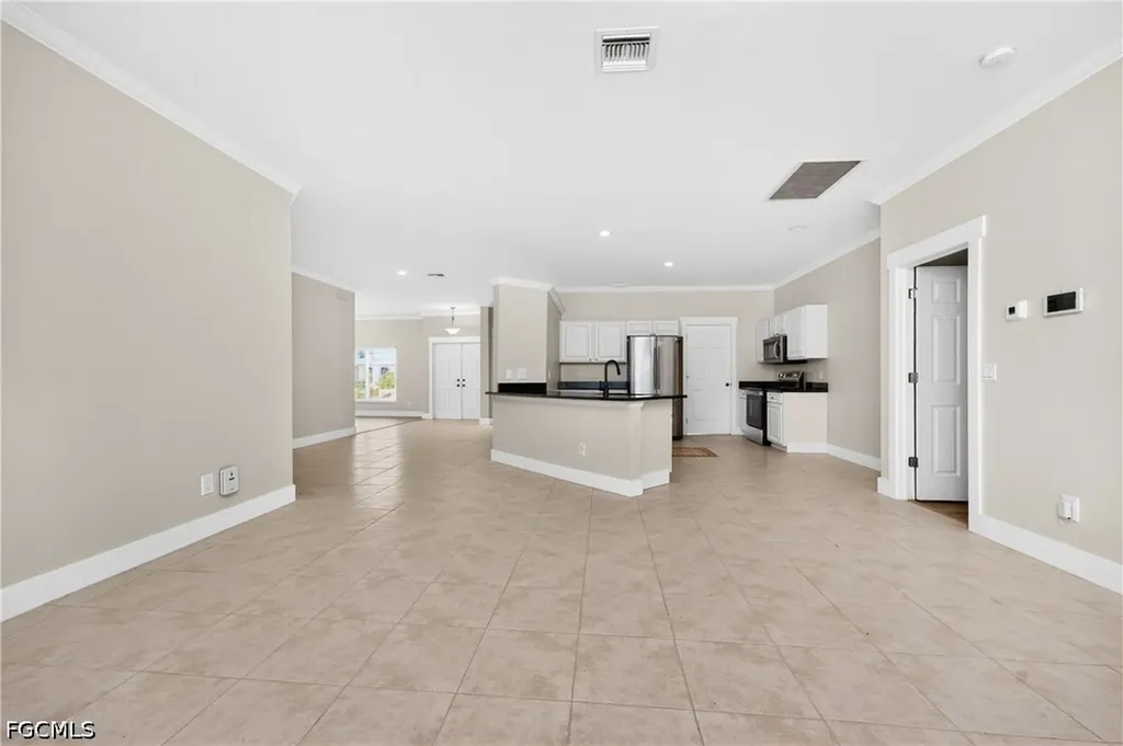 3310 SW 26th Avenue Cape Coral FL 33914