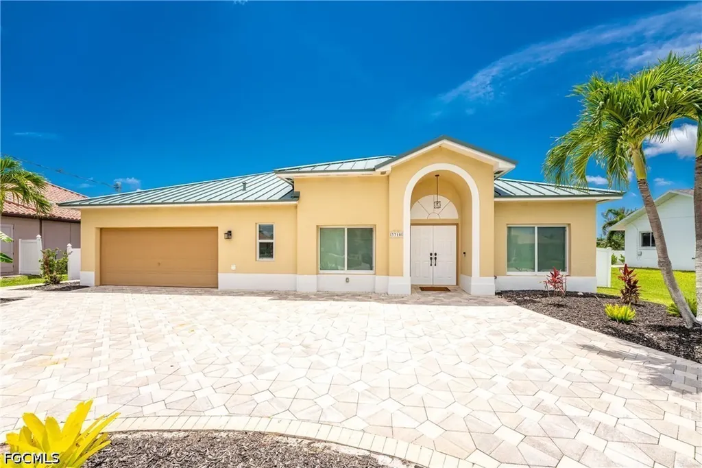 3310 SW 26th Avenue Cape Coral FL 33914