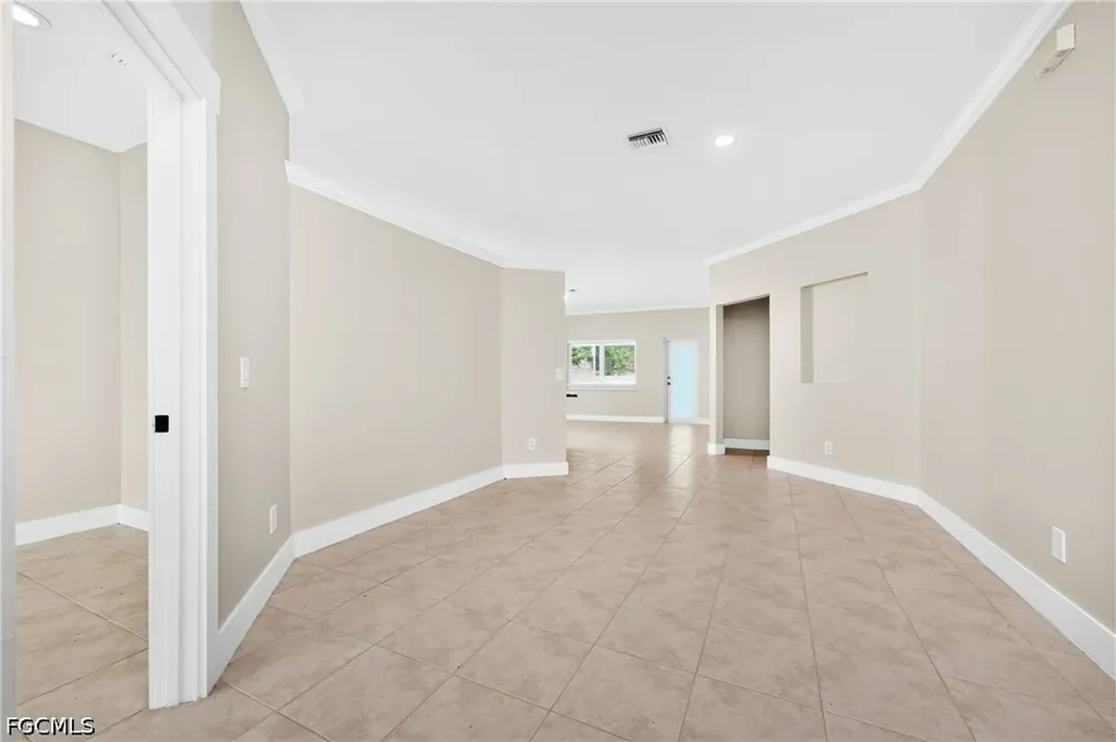 3310 SW 26th Avenue Cape Coral FL 33914