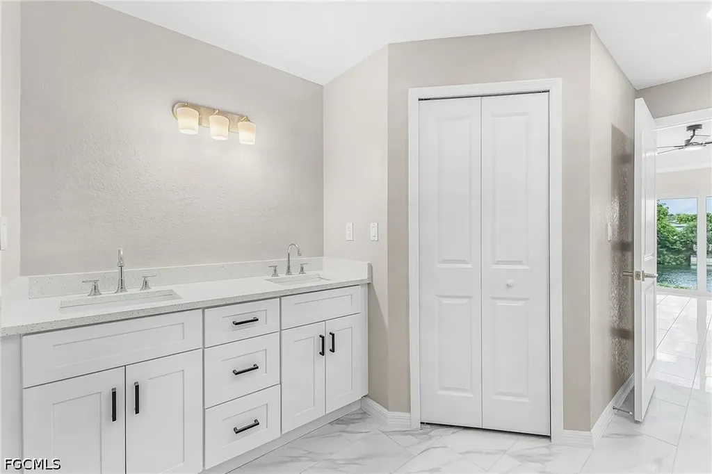 126 NE 9th Street Cape Coral FL 33909
