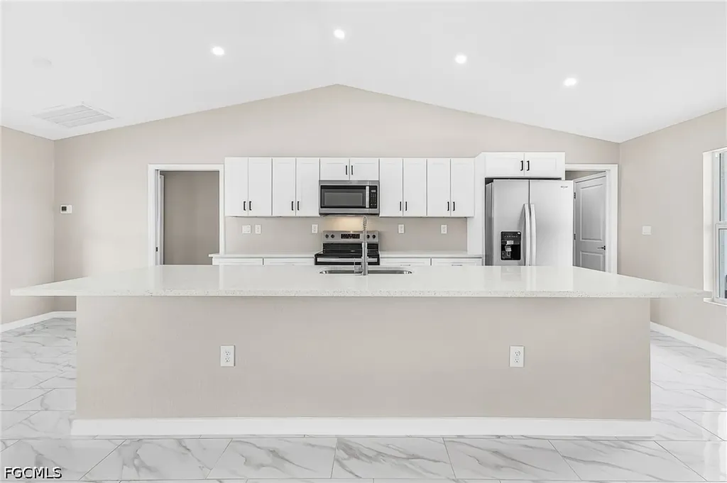 126 NE 9th Street Cape Coral FL 33909