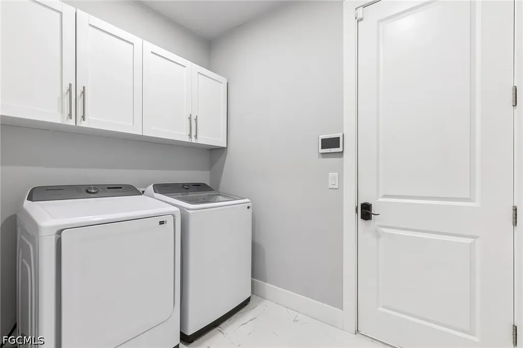 2628 SW 2nd Place Cape Coral FL 33914