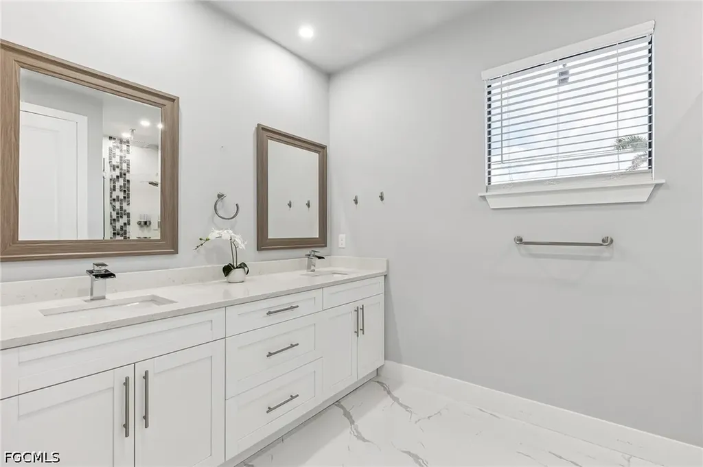 2628 SW 2nd Place Cape Coral FL 33914