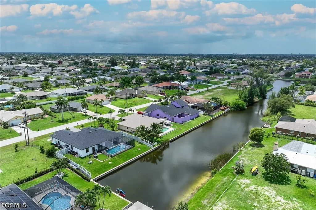 2628 SW 2nd Place Cape Coral FL 33914