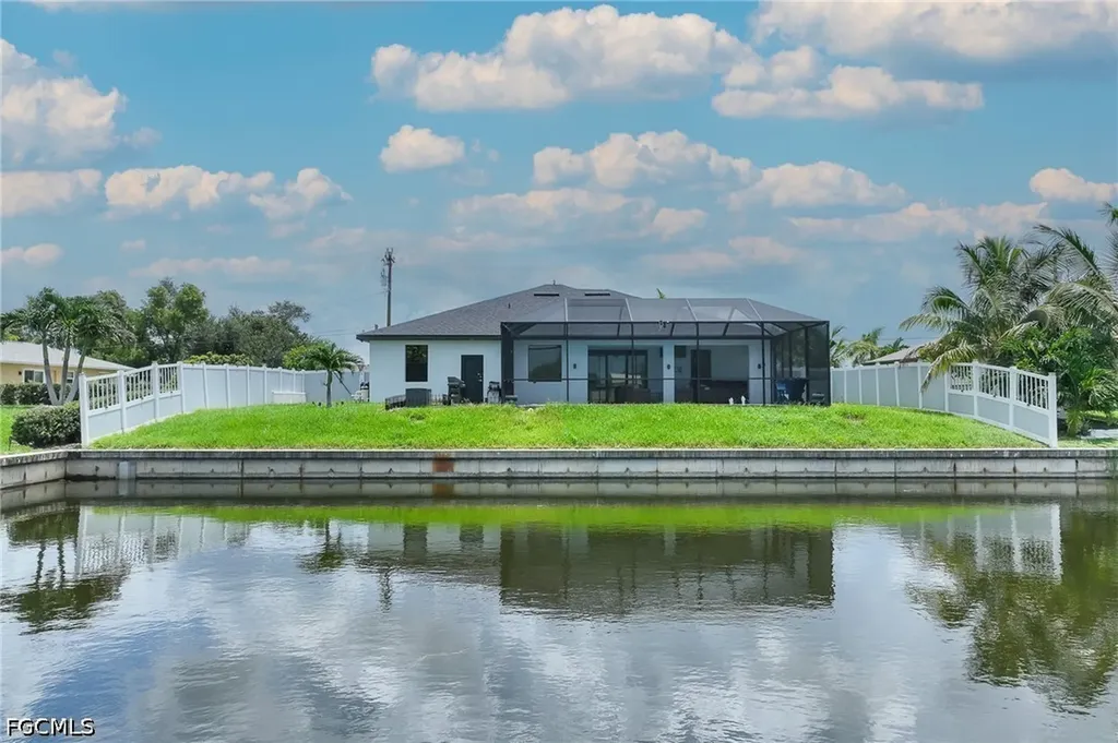 2628 SW 2nd Place Cape Coral FL 33914