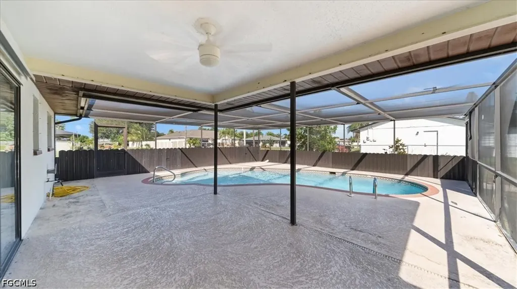 1717 SE 11th Terrace Cape Coral FL 33990