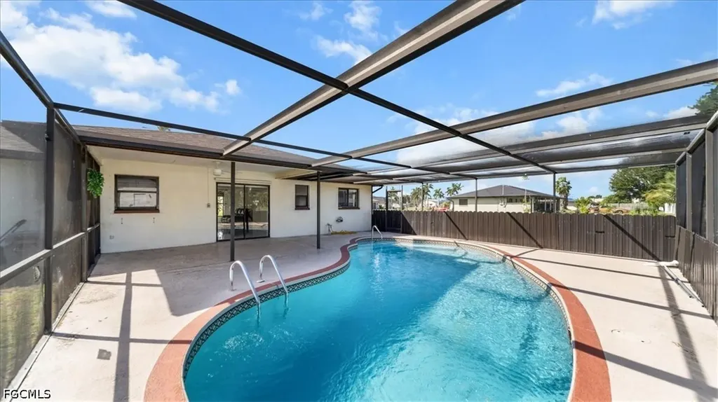 1717 SE 11th Terrace Cape Coral FL 33990