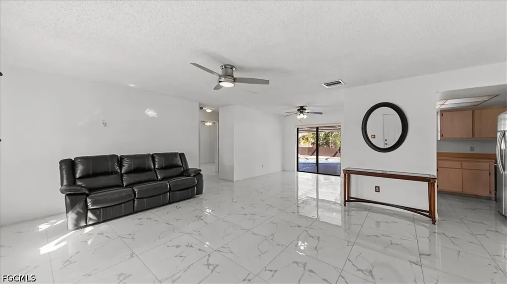 1717 SE 11th Terrace Cape Coral FL 33990