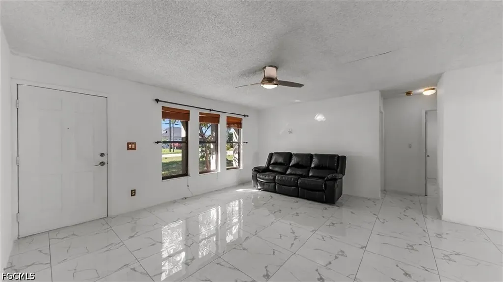 1717 SE 11th Terrace Cape Coral FL 33990