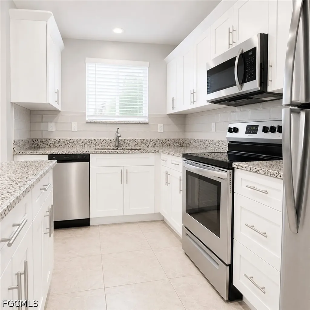 1625 SW 1st Avenue Cape Coral FL 33991