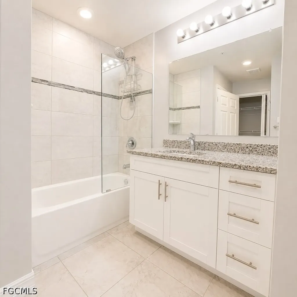 1625 SW 1st Avenue Cape Coral FL 33991